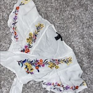 Cute florally cropper